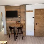 アパートホテル Haus Ingrid